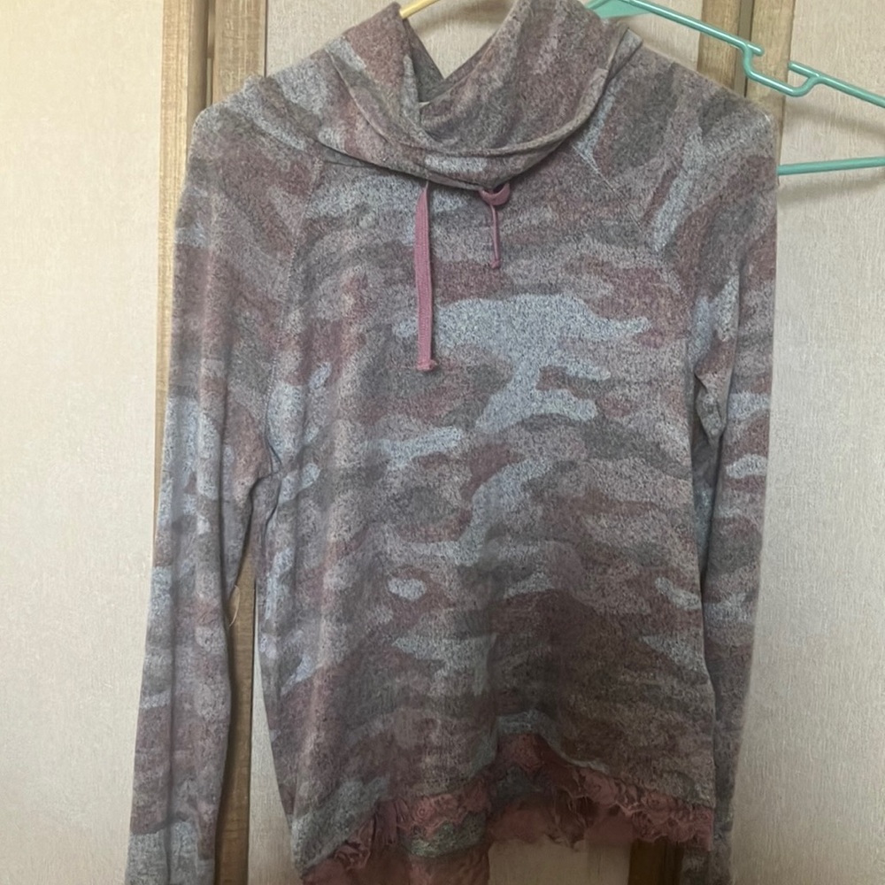 FINAL MARKDOWN Rewind Pink and Gray Cowl Neck lace trim top small